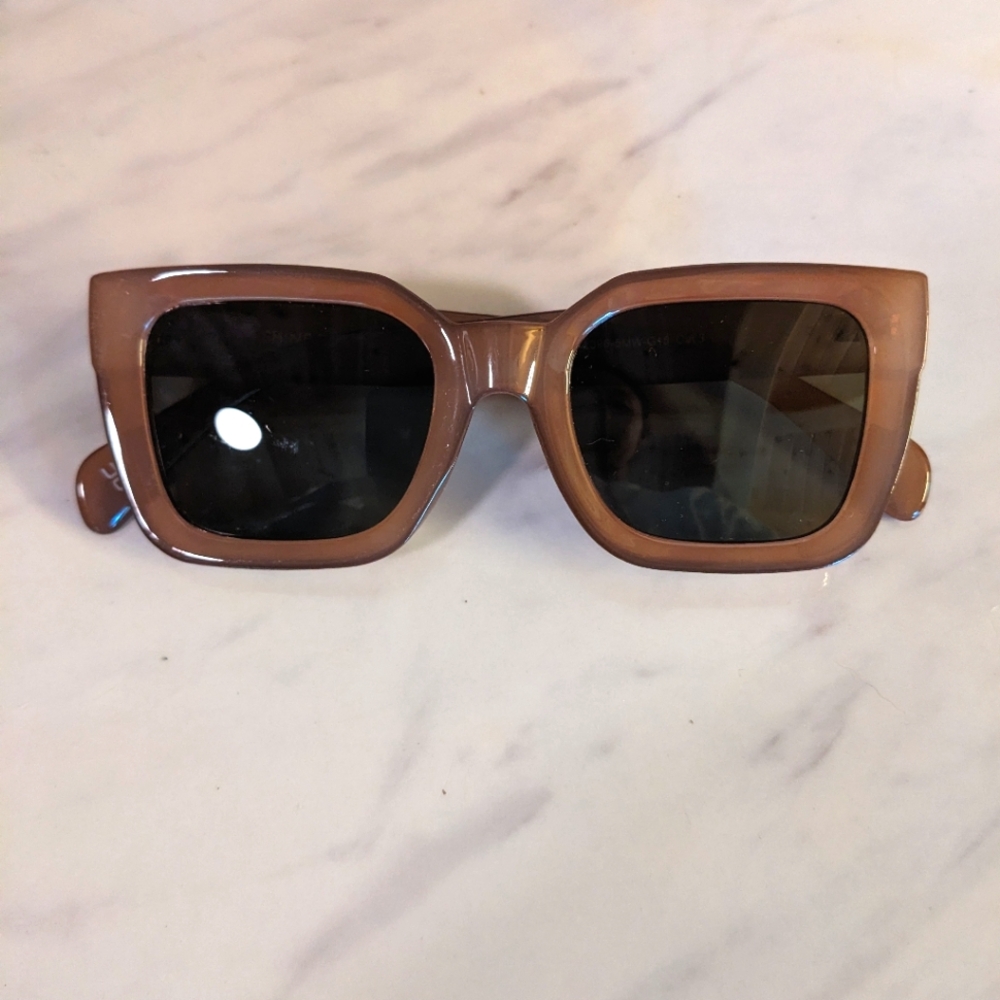 Sunglass